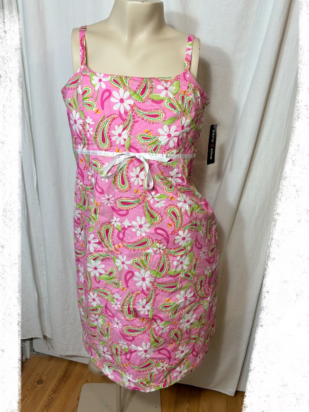 NWT women’s Y2K 2000s pink dress medium Zero 2 Nine